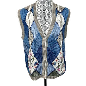 Vintage hand knit and embroidered Blue Gray Knit Floral button front vest
